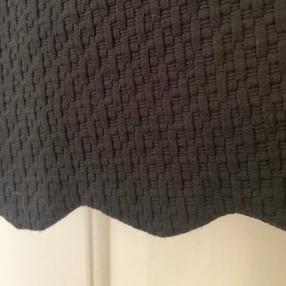 LOFT Riviera Scalloped Short - Black - Picture 3 of 4